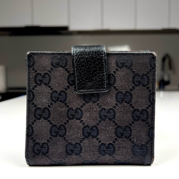 Gucci GG Canvas Bifold Wallet - Picture 2 of 10